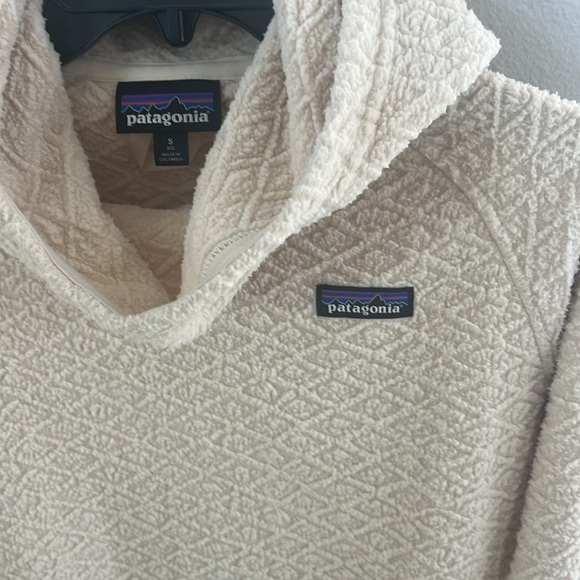 Patagonia cream pullover sweatshirt size small - Picture 3 of 7